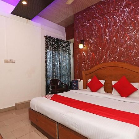 Hotel Oyo 75571 Sai Pooja Lodging Bombaj Exteriér fotografie
